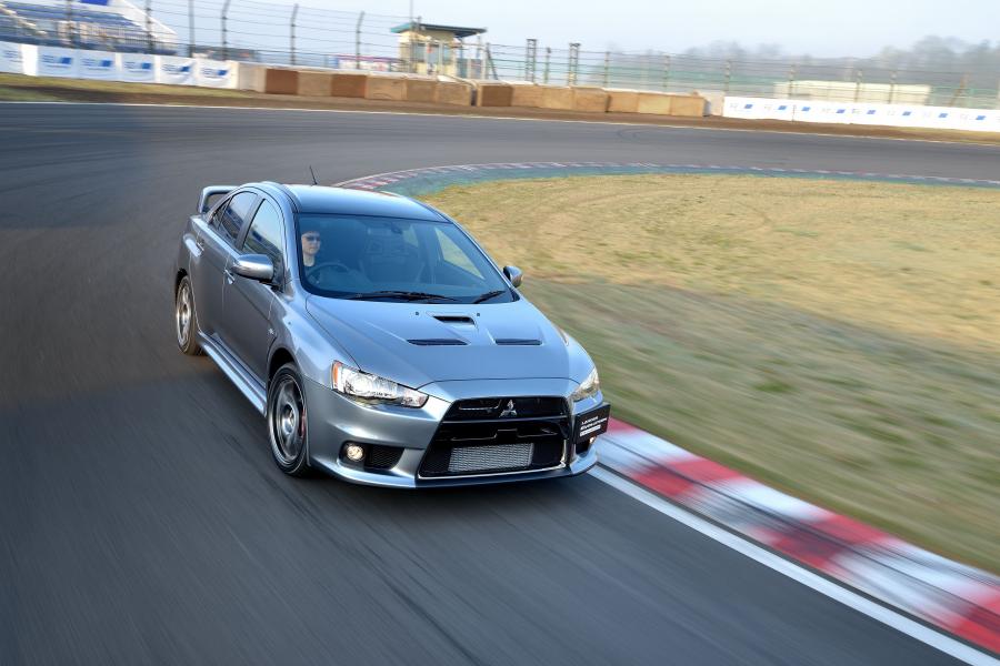  Mitsubishi Lancer Evolution X Final Edition 2015 года  (фото 7 из 30)